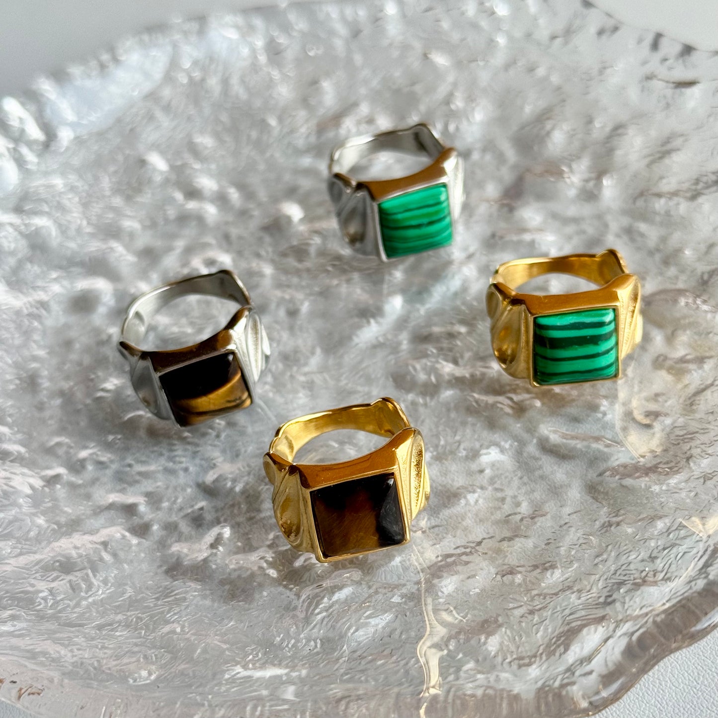 Ring mit Tigerauge-Stein
