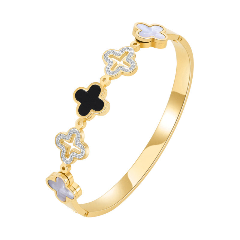 GLANZI Kleeblatt-Armreif – 18K vergoldeter Edelstahl 🍀💎 dein eleganter Glücksbringer