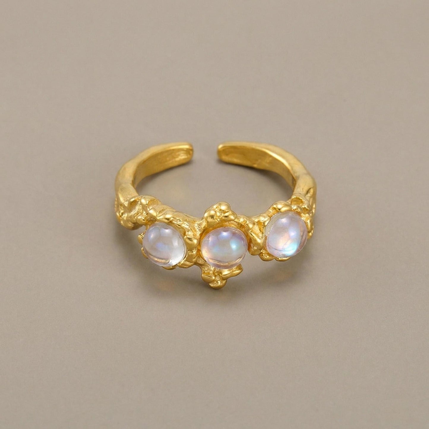 GLANZI Ring mit Drei Glassteinen