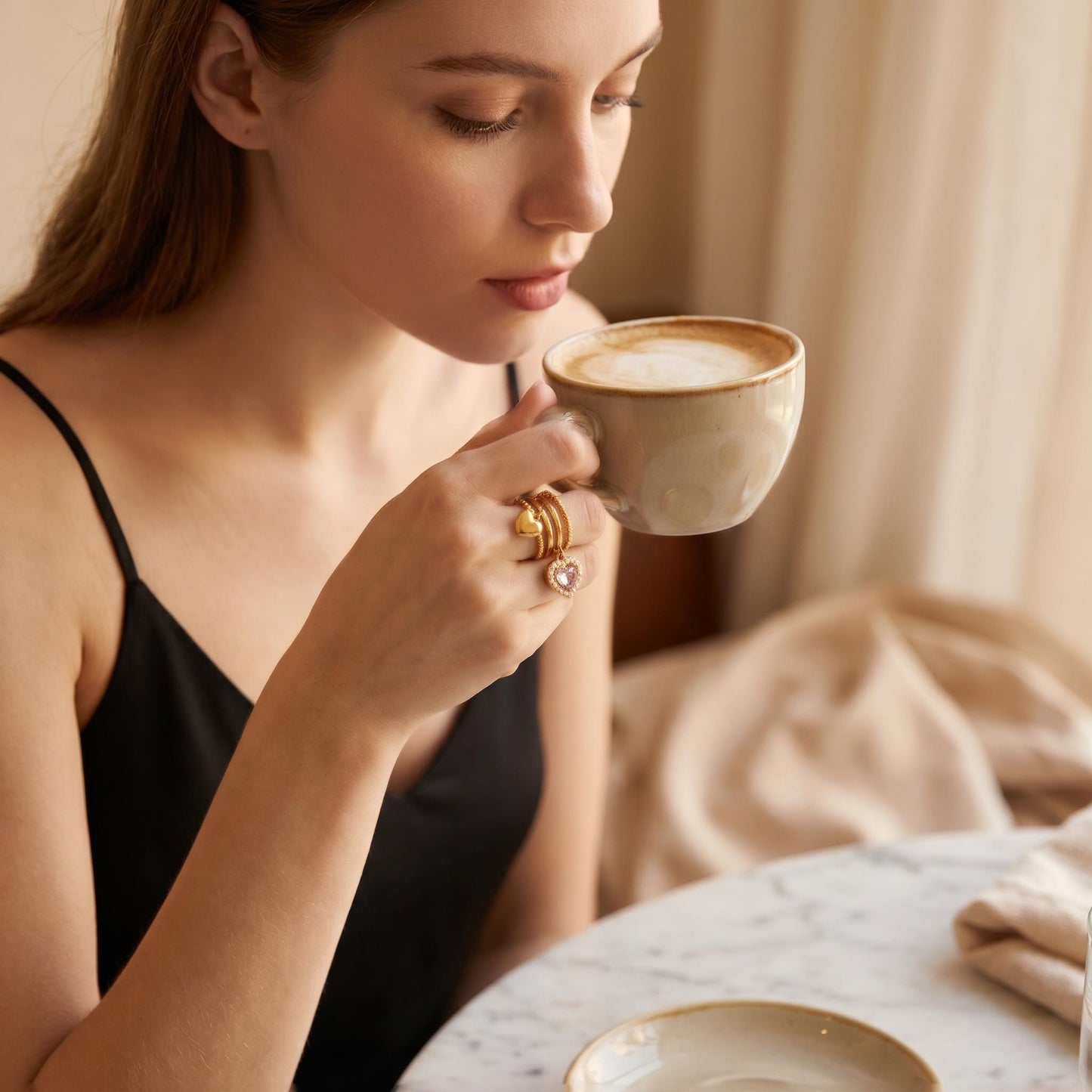 GLANZI Heart Motion Ring – Mehrreihiger Ring mit Herzanhängern