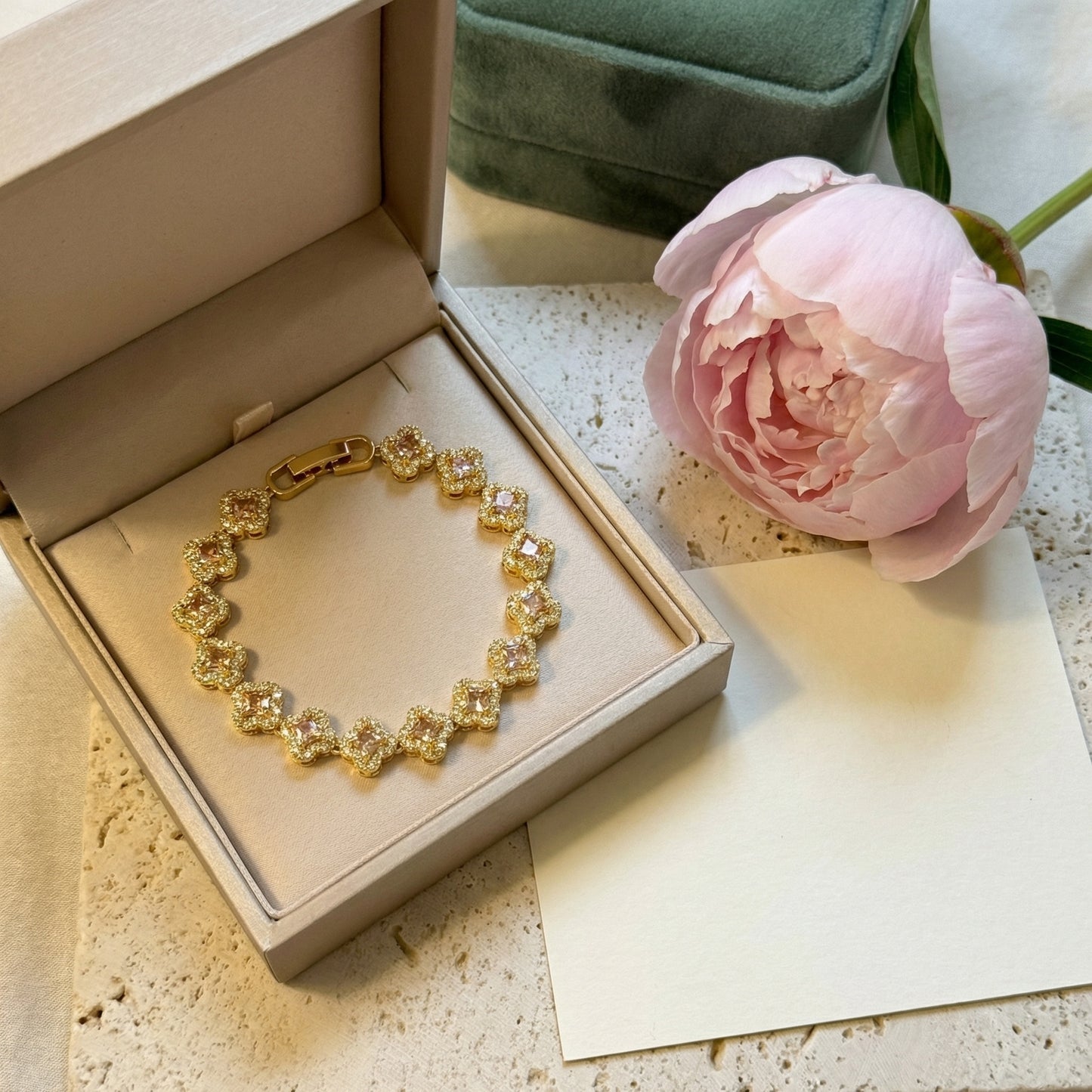 GLANZI Vierblättriges Kleeblatt Armband – 18K vergoldetes Kupfer, Champagner-Zirkonia, 18 cm