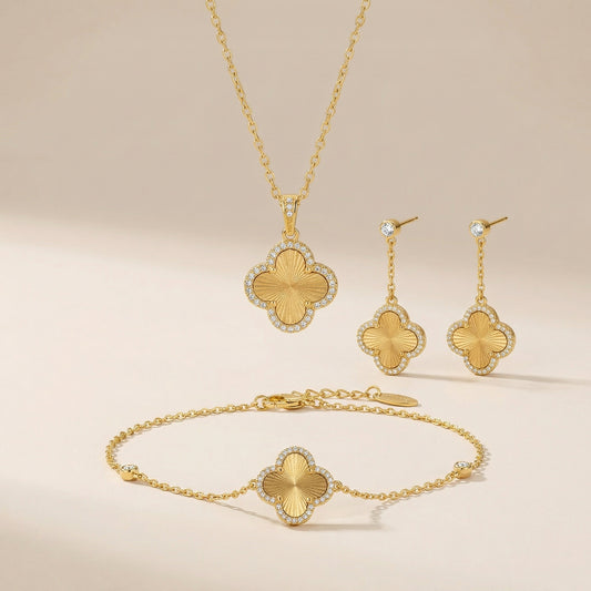 Vierblättriges Kleeblatt Schmuck-Set – Halskette, Armband & Ohrringe