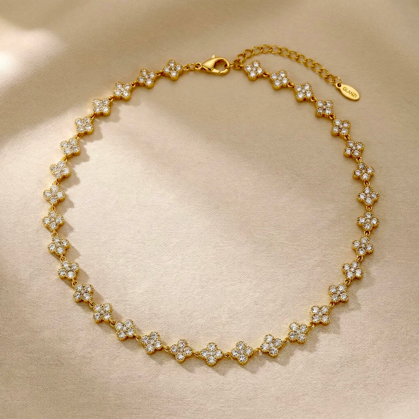 GLANZI Funkelndes Kleeblatt Schmuckset – Halskette, Armband, Ohrringe & Ring