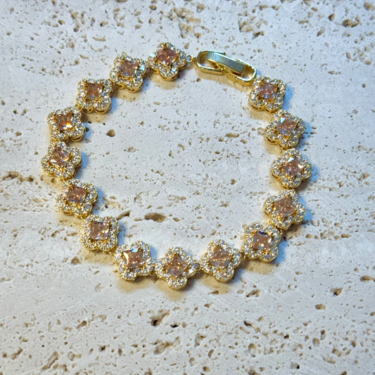 GLANZI Vierblättriges Kleeblatt Armband – 18K vergoldetes Kupfer, Champagner-Zirkonia, 18 cm