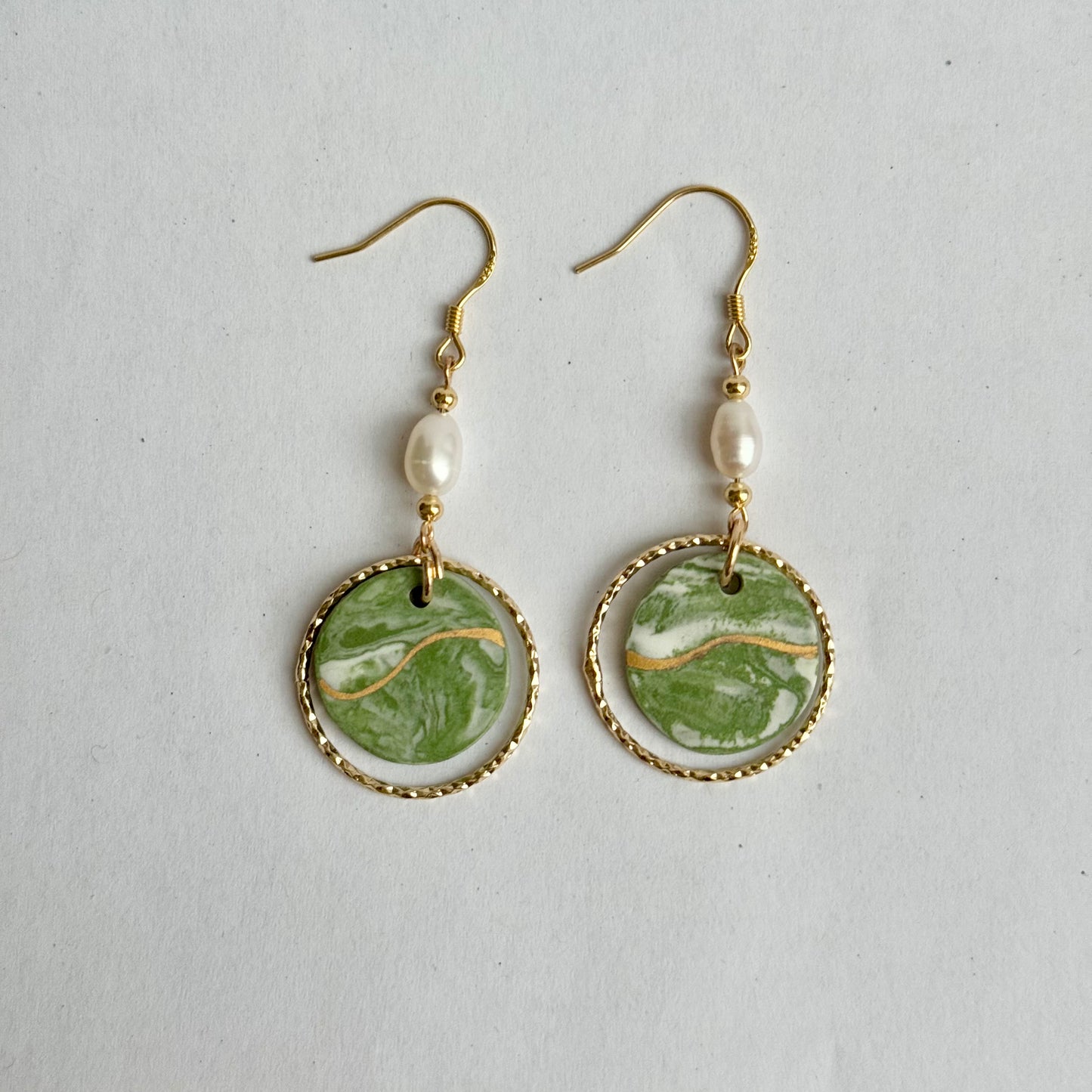 GLANZI Handgefertigte Keramik-Ohrringe – 925er Silberstecker, Handbemaltes Design