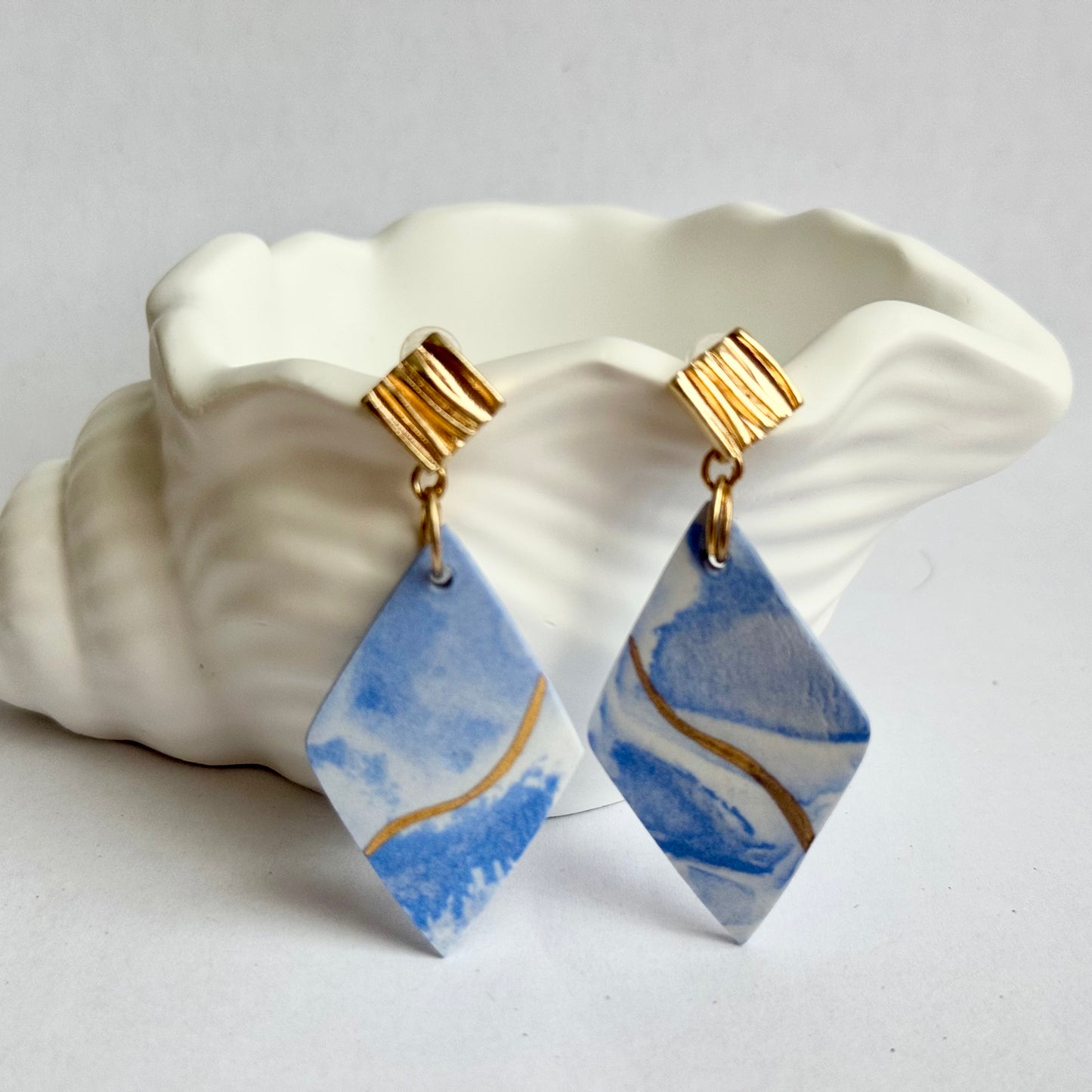 GLANZI Handgefertigte Keramik-Ohrringe – 925er Silberstecker, Handbemaltes Design