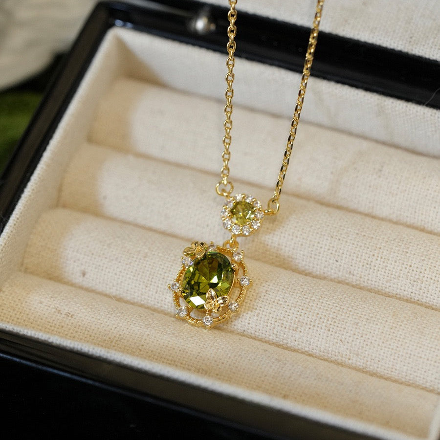 GLANZI Elegance Halskette mit Grünem Oval-Anhänger