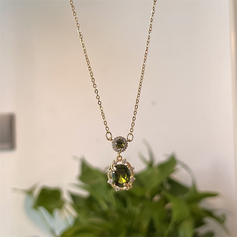 GLANZI Elegance Halskette mit Grünem Oval-Anhänger