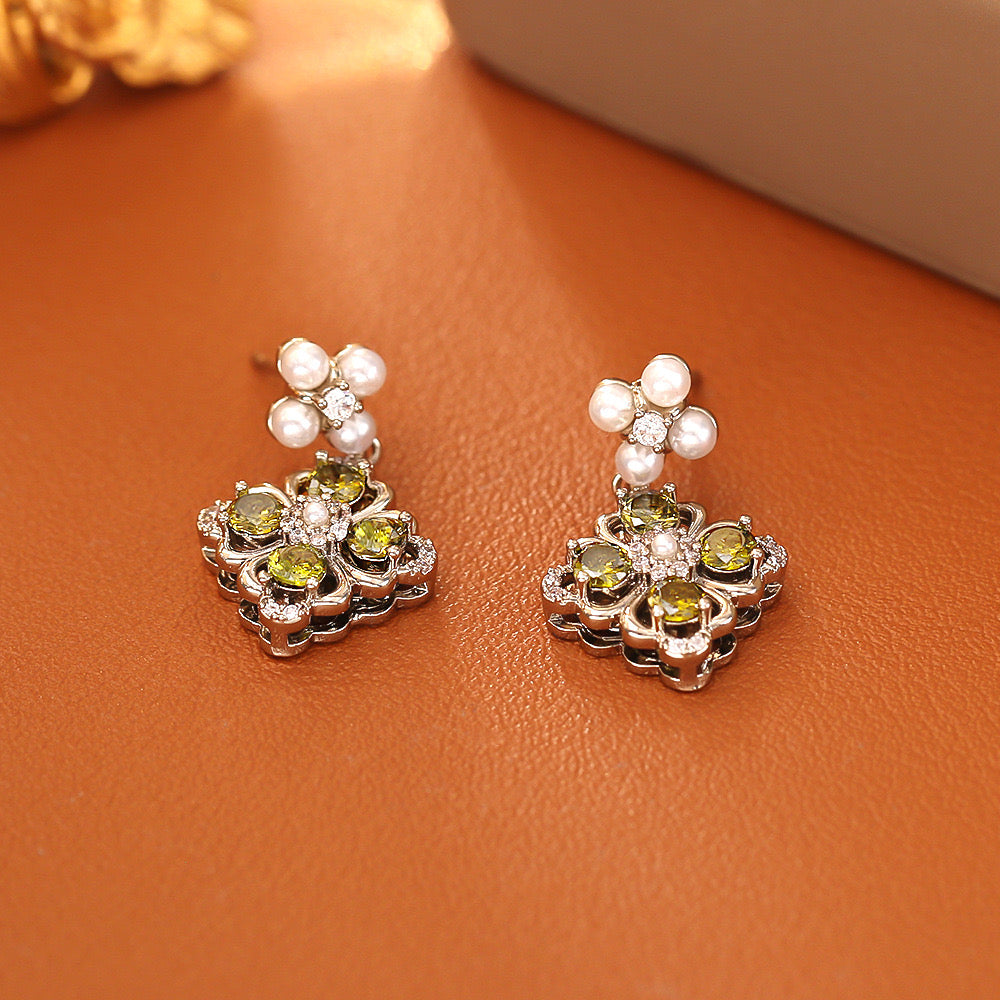 GLANZI Green Aura Clover Set