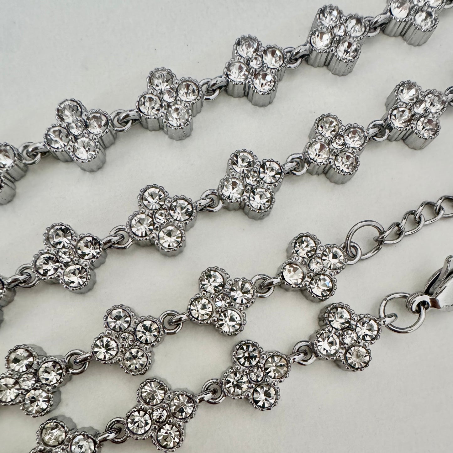 GLANZI Kleeblatt Schmuckset mit Weißem Zirkonia in Silber – Halskette & Armband