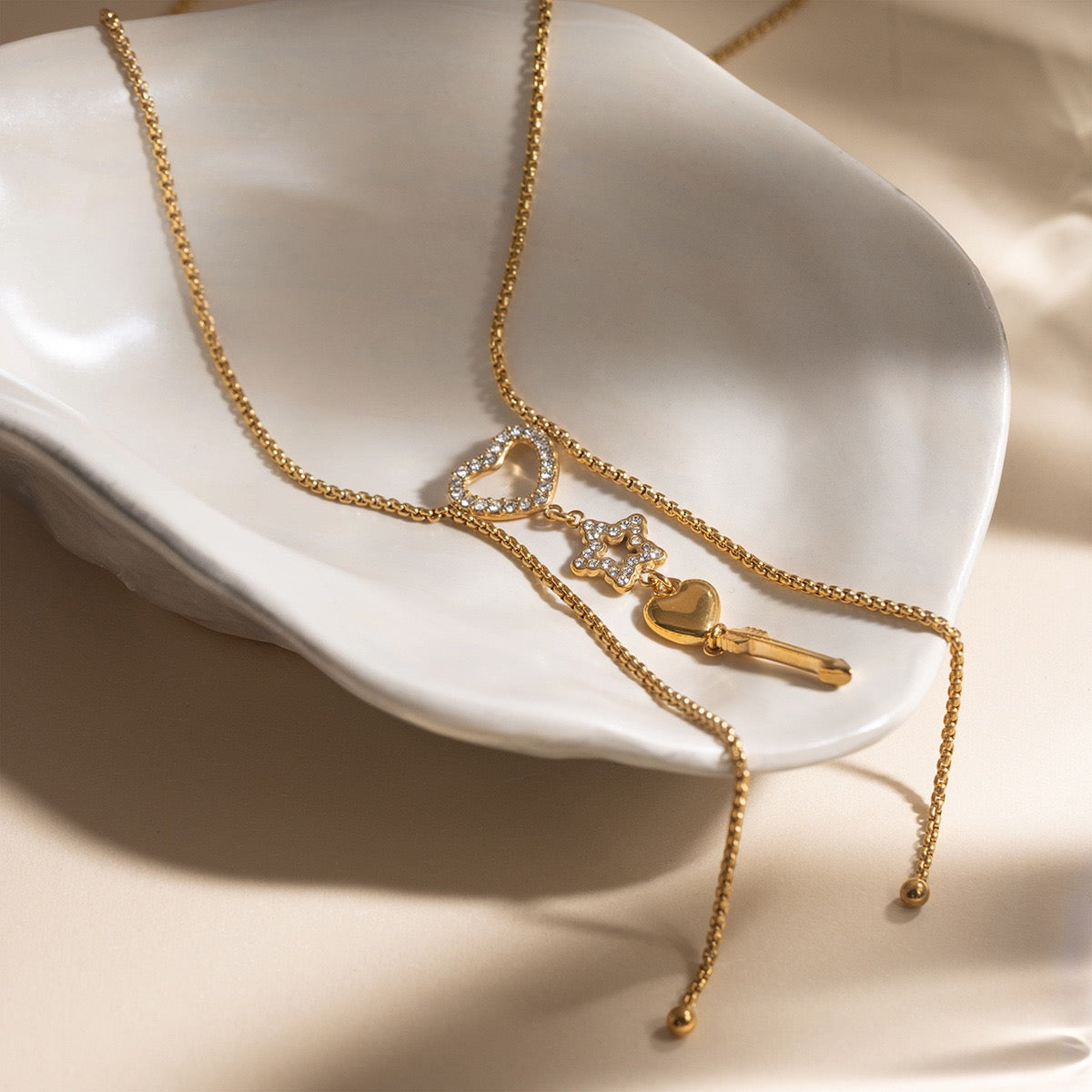 GLANZI Cupid's Arrow Y-Halskette – 18K Vergoldet