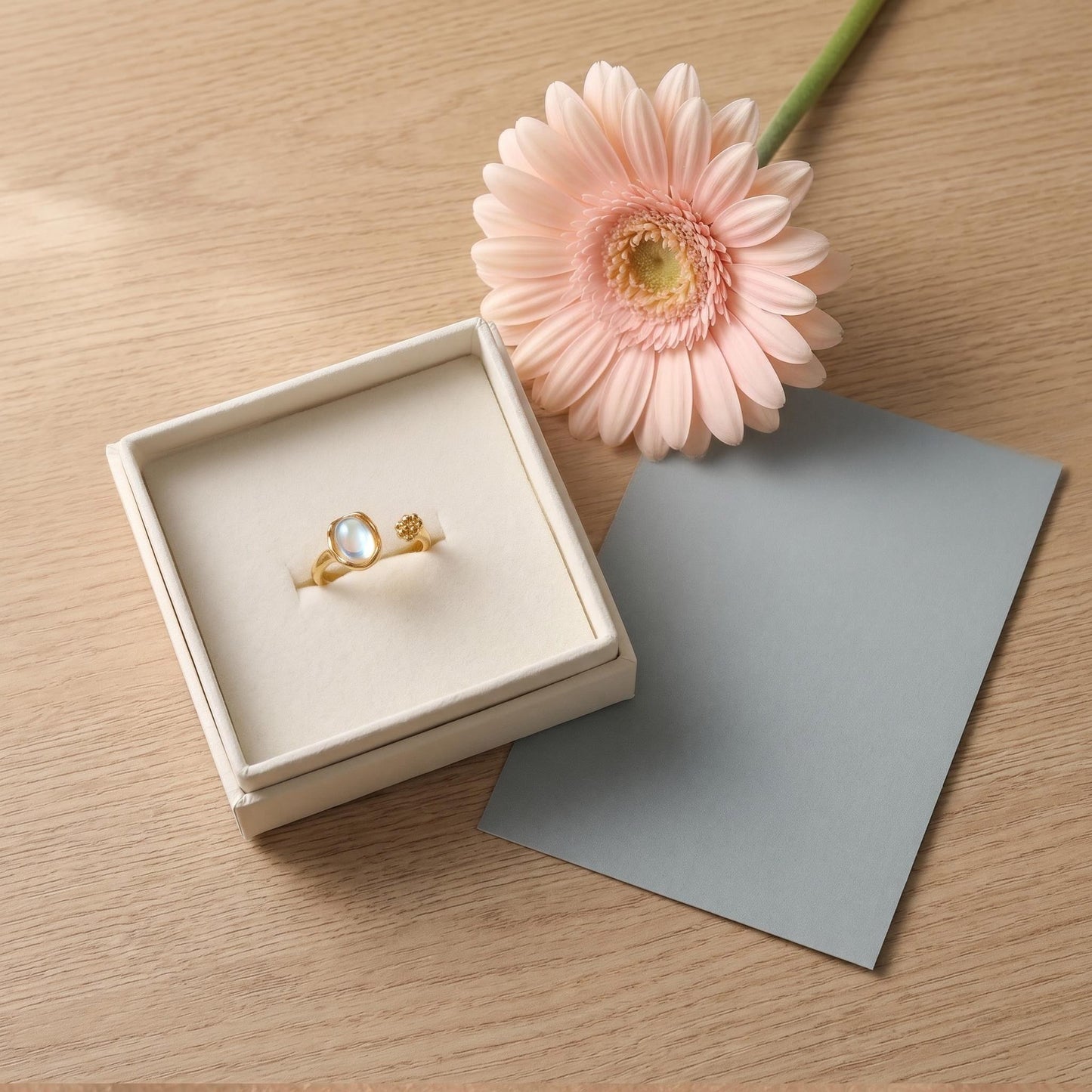 GLANZI Blumen Ring mit Glasstein