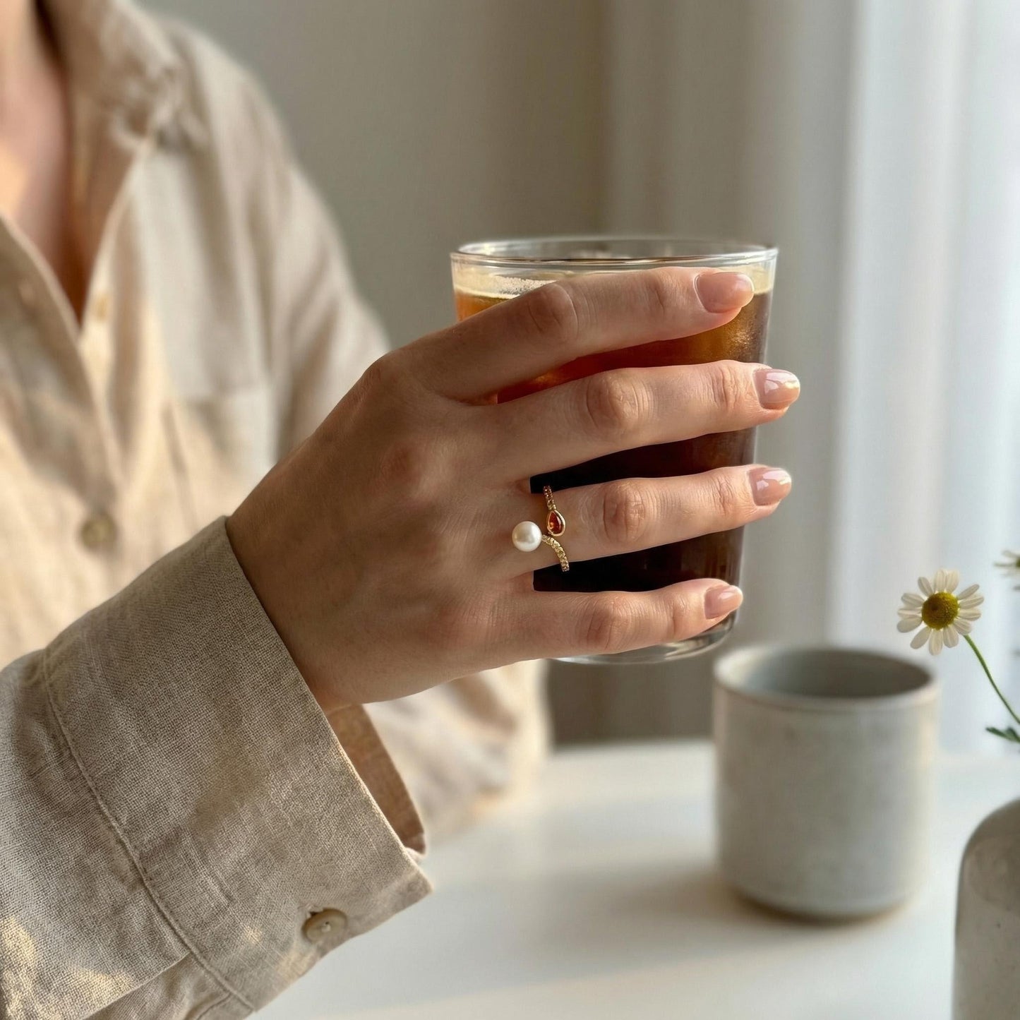 Offener Ring mit Süßwasserperle und Zirkon