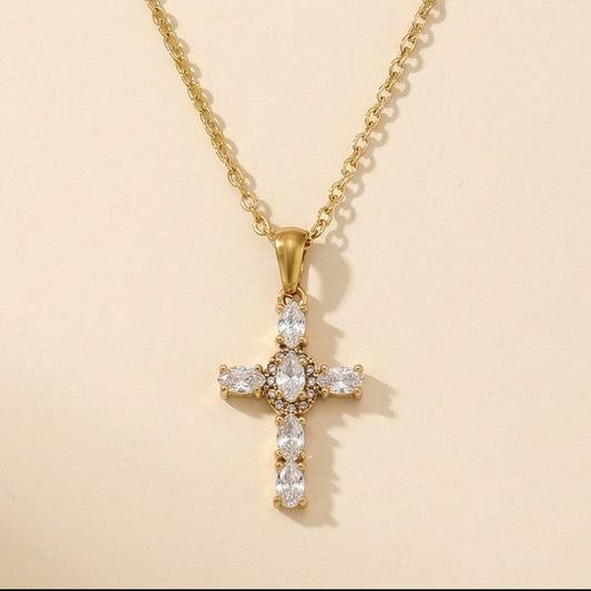 GLANZI Vintage Kreuz Halskette mit Zirkonia