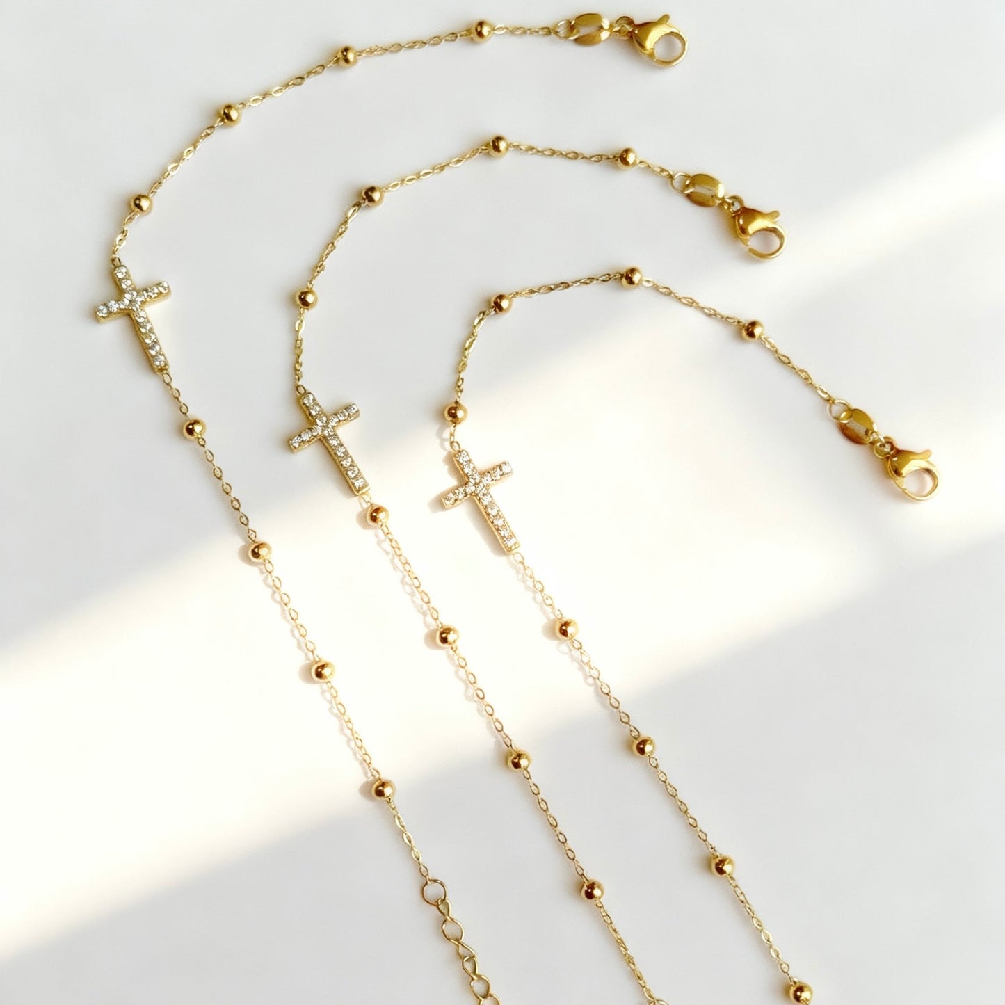 GLANZI Kreuz Armband mit Zirkonia