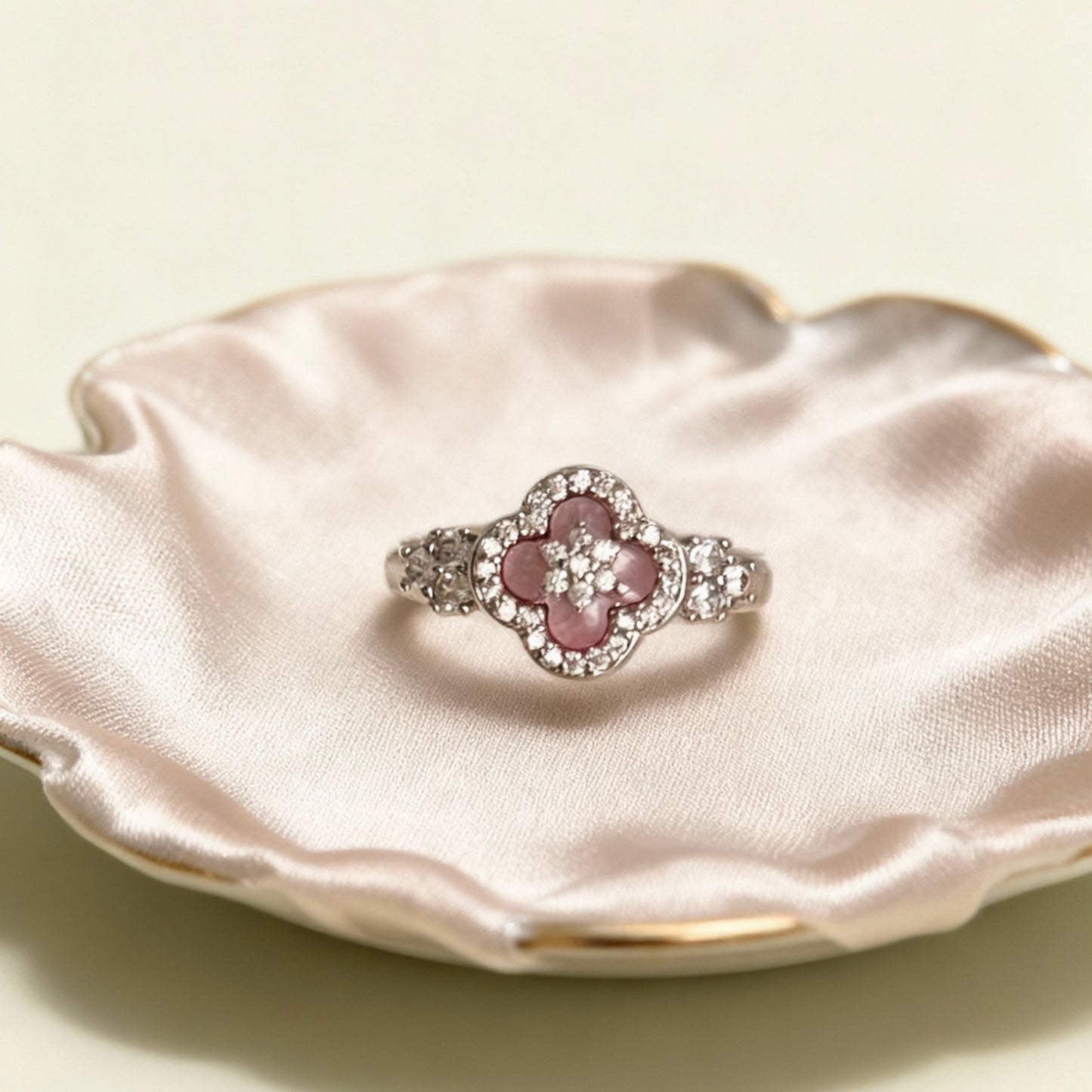 Vierblättriges Kleeblatt Schmuck-Set – Halskette & Offener Ring mit Zirkonia in Rosa